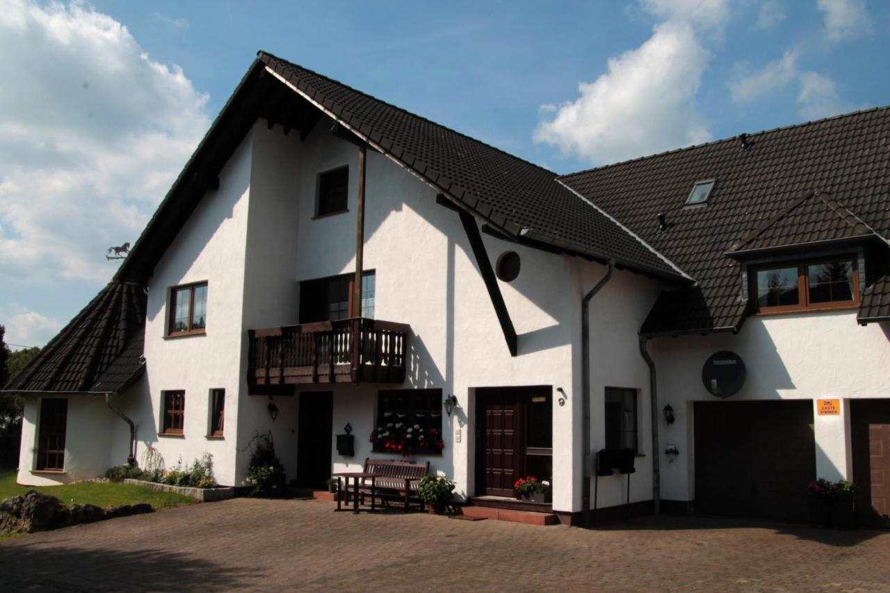 Gästezimmer Gier Dahlem  Exteriör bild
